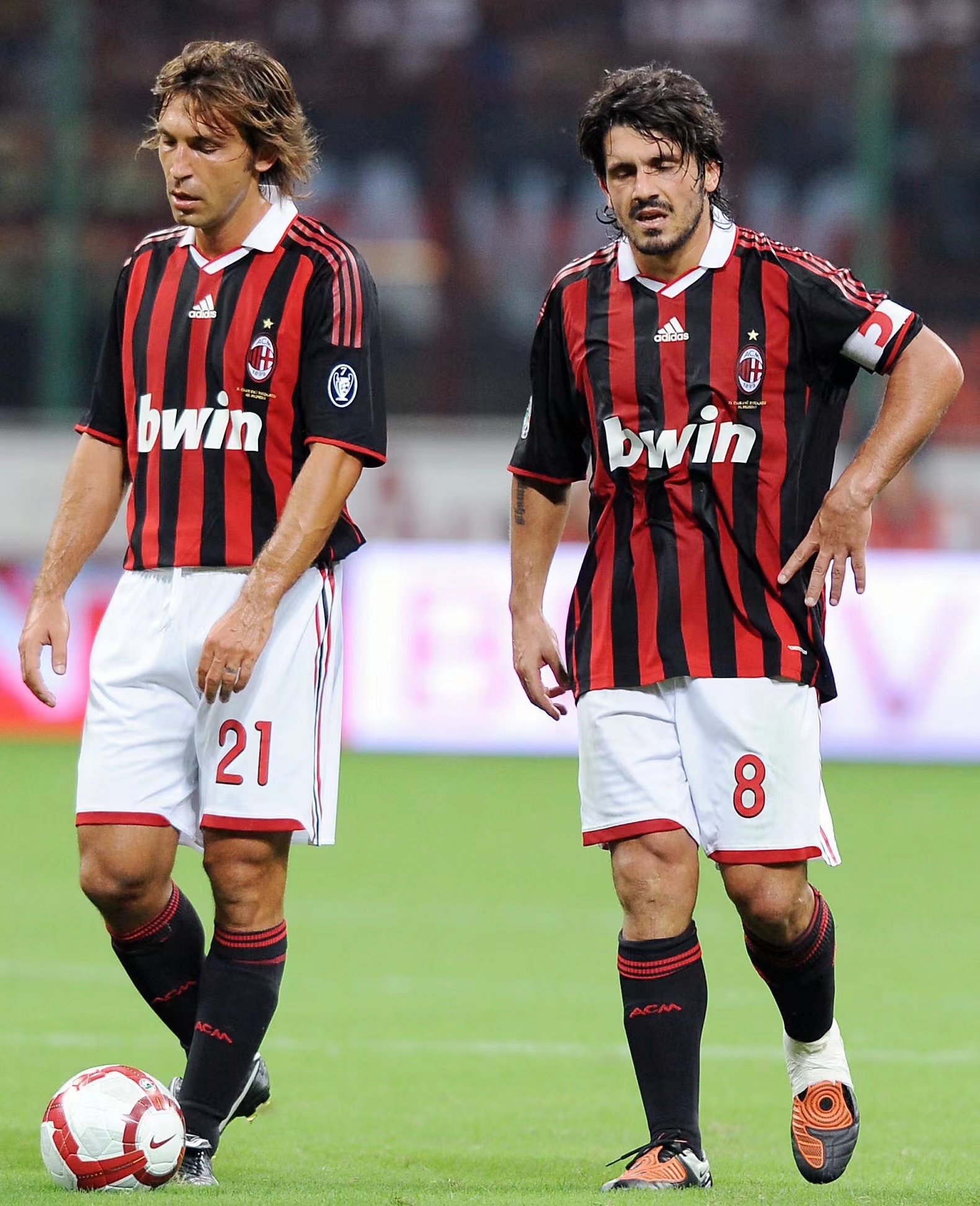 热那亚vs佛罗伦萨：洛伦佐-科隆博、厄斯蒂高首发，德赫亚、多多出战（热那亚对阵佛罗伦萨：洛伦佐·科隆博、厄斯蒂高首发，德赫亚与多多出场）