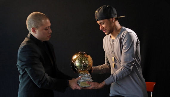 米体：莫拉塔妻子被发现已不再佩戴婚戒，二人感情陷入危机（米体：莫拉塔妻子被指已摘婚戒，两人关系生变）