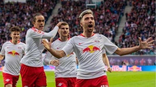 NBA：勇士主场击败小牛 库里三分火力全开（NBA：勇士主场力克独行侠 库里三分手感炙热）