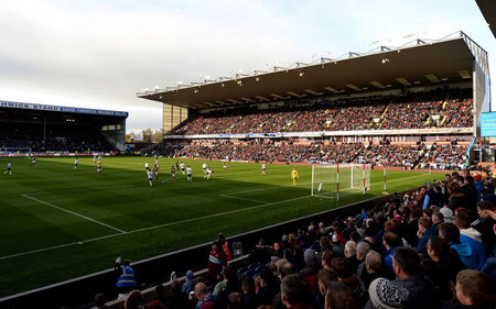 NBA每日最佳：爱德华兹44分赛季新高，SGA38分带队13连胜（NBA今日之星：爱德华兹轰44分创赛季新高，SGA38分率队豪取13连胜）