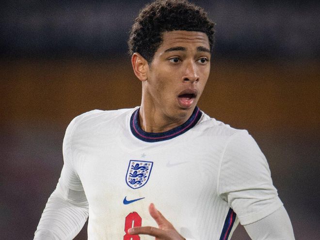 混团世界杯：国乒狂轰8-0横扫韩国！双王、栋曼立功，孙颖莎休战（混团世界杯：国乒8-0零封韩国！双王、栋曼发威，孙颖莎轮休）