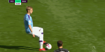 武汉三镇球员邓涵文离队加盟云南玉昆，结束本赛季征程。（武汉三镇邓涵文转会云南玉昆，本赛季就此收官）