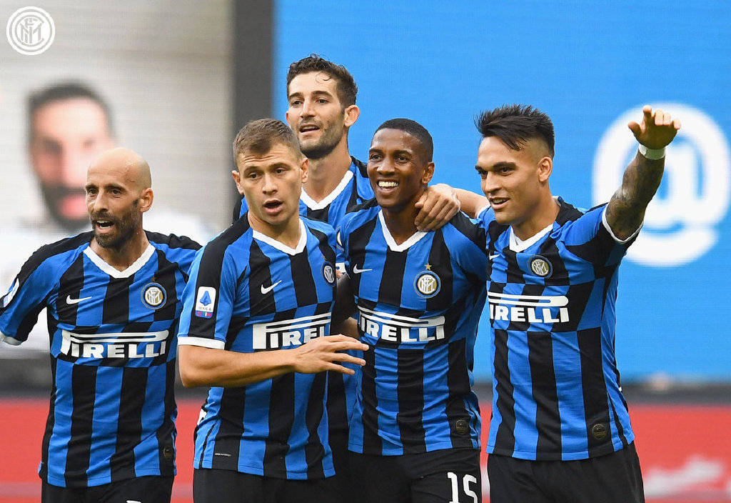 皇马欧冠客战利物浦大名单：阿诺德战旧主，贝林、姆巴佩在列（皇马欧冠客场挑战利物浦名单出炉：阿诺德对阵老东家，贝林与姆巴佩入选）