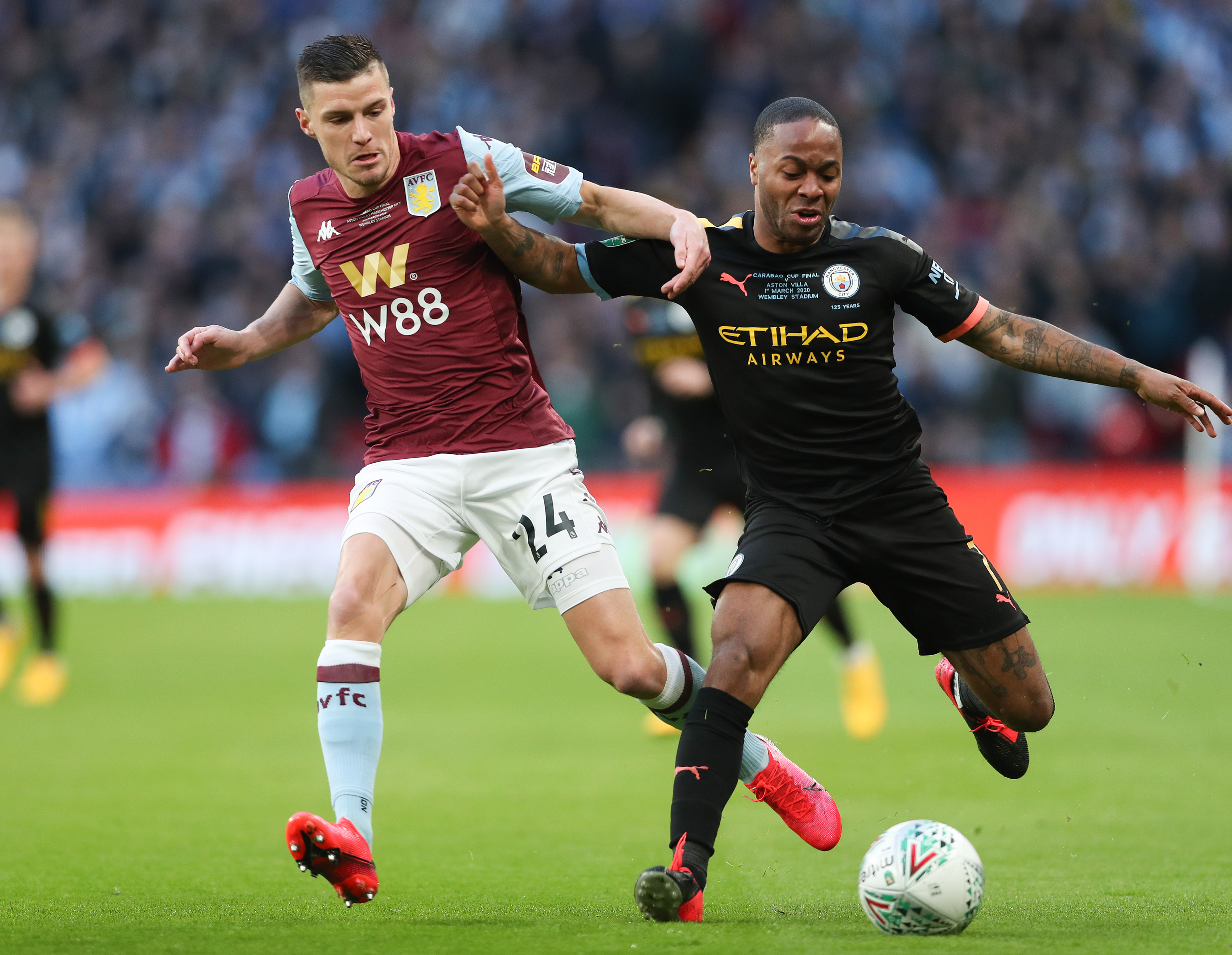 巴黎主帅战术受质疑（巴黎主教练战术引发质疑）