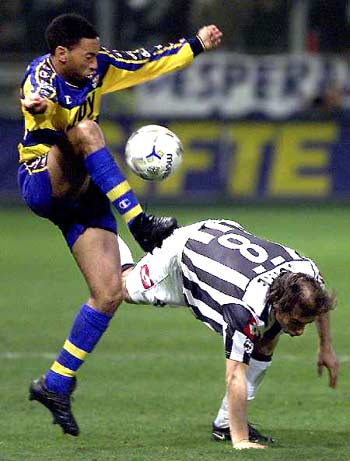 拜仁24-25赛季财报：销售额9.783亿欧创纪录，利润1.878亿欧（24-25赛季拜仁财报出炉：营收9.783亿欧创新高，利润1.878亿欧）