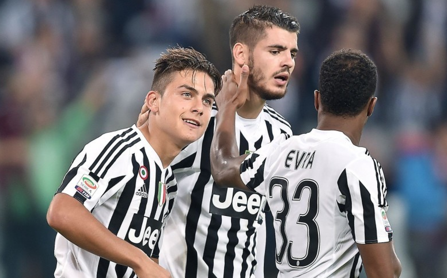 欧冠淘汰赛前瞻：拜仁客战曼城,（欧冠淘汰赛焦点前瞻：拜仁做客挑战曼城）