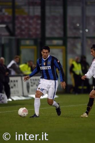 传闻：曼联和拜仁长期关注兰斯19岁中场马夏尔-蒂亚（曝曼联、拜仁长期追踪兰斯19岁中场马夏尔-蒂亚）